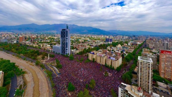 la-revolucion-de-octubre-Chile-despertó